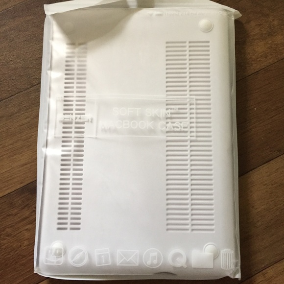 14 Inch Marble Slab in Grey Mac Book Case - Soft Skin by IBENZER - Picture 7 of 10